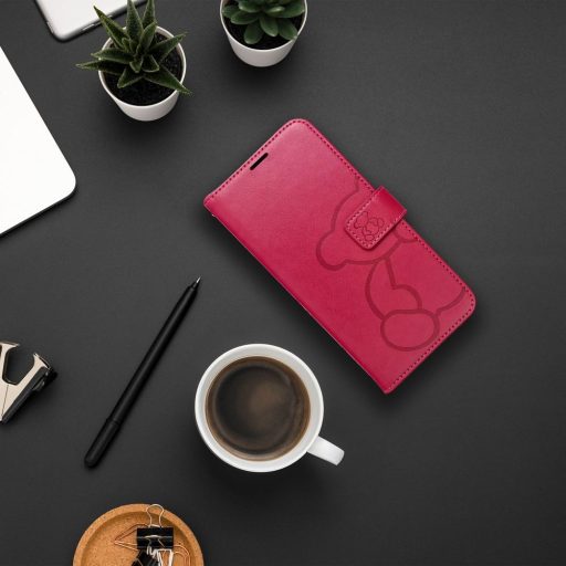 Samsung Galaxy A56 / A37 / A36 MEZZO oldalra nyíló notesz tok, piros, maci mintával
